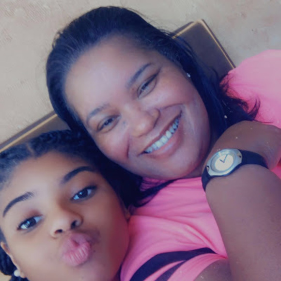 Meet your Posher, Tori - Picture 1 of 1